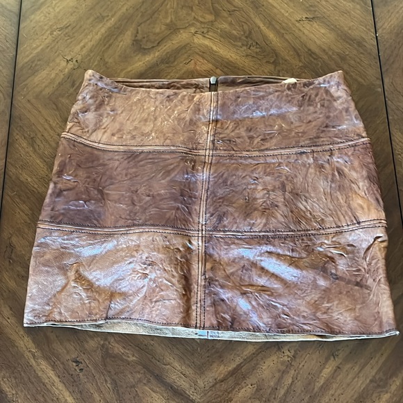 Brown Leather Mini Skirt Sz 0 Bailey 44 - Picture 2 of 10